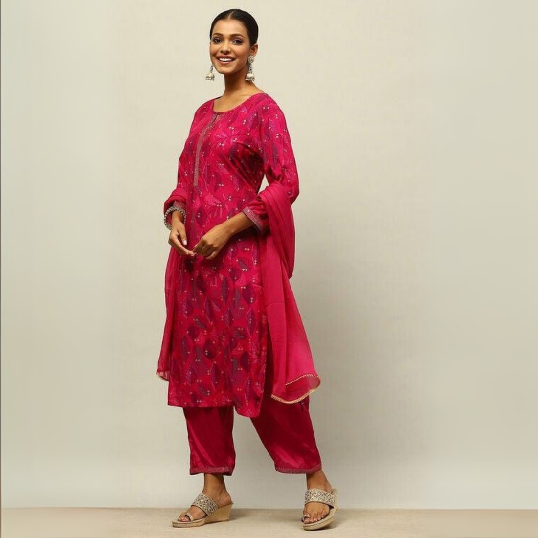 Magenta Printed Straight Suit Set with Dupatta – Vibrant & Elegant Ethnic Wear | KS-09