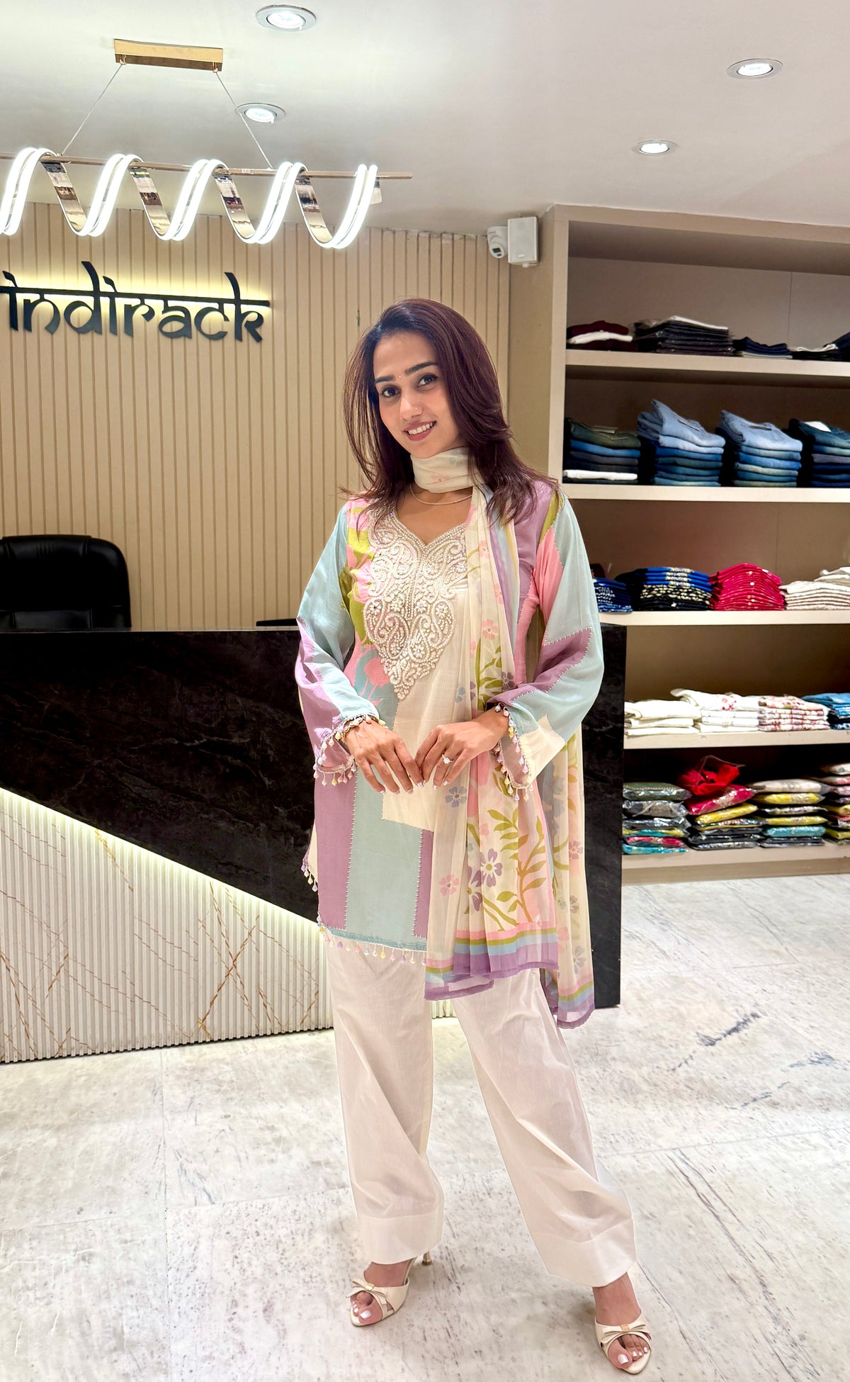 Mosaic Pearl Short Kurta Set With Farsi Salwar