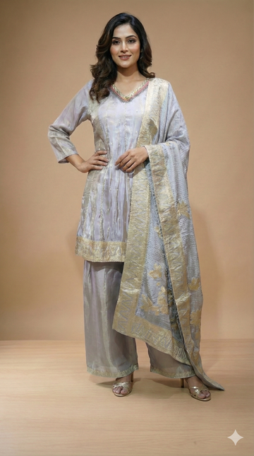 Fiza Anarkali set