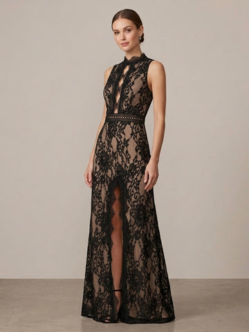 Intricate Romance & Modern Allure