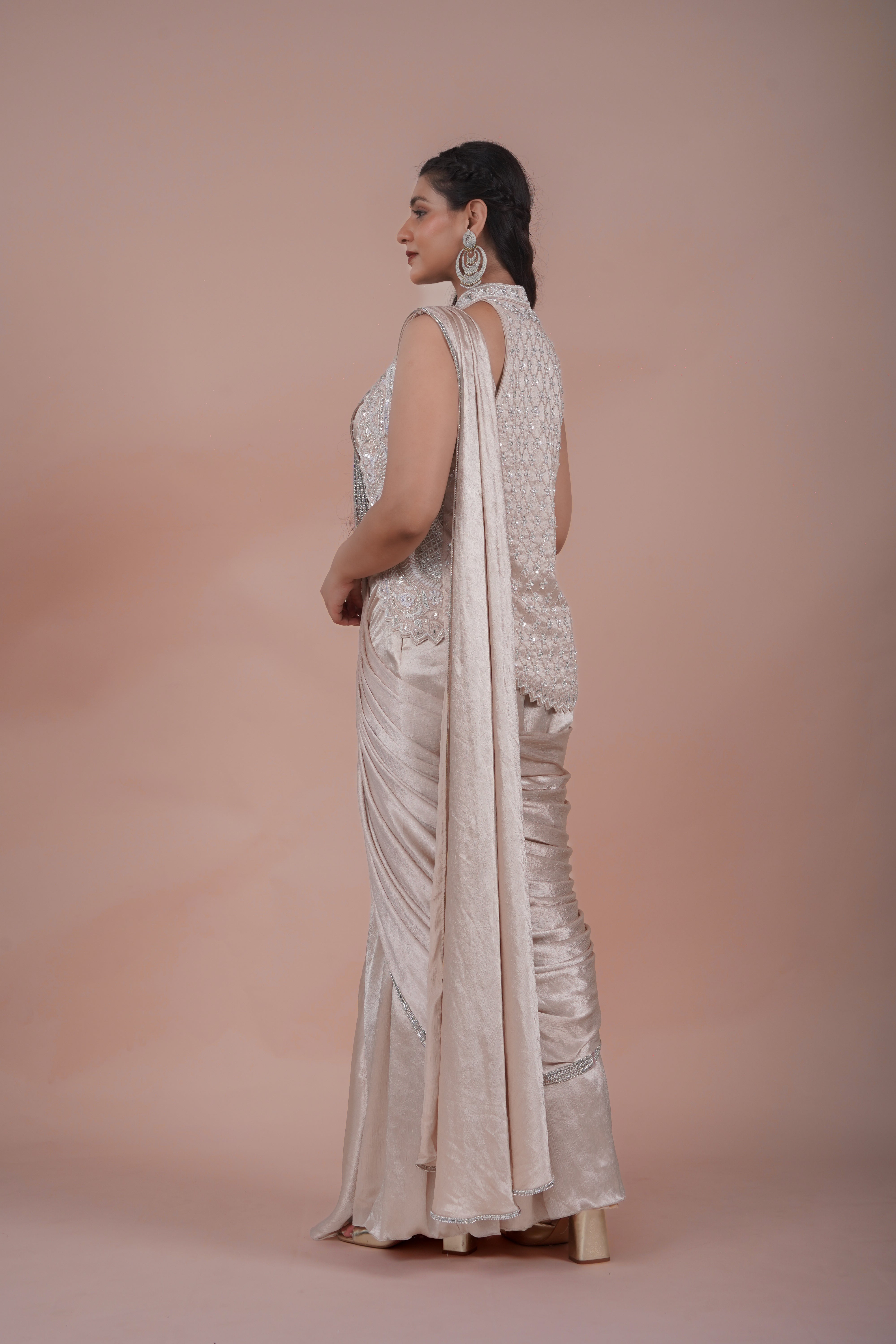 Anaya Saree – redefine elegance in every drape