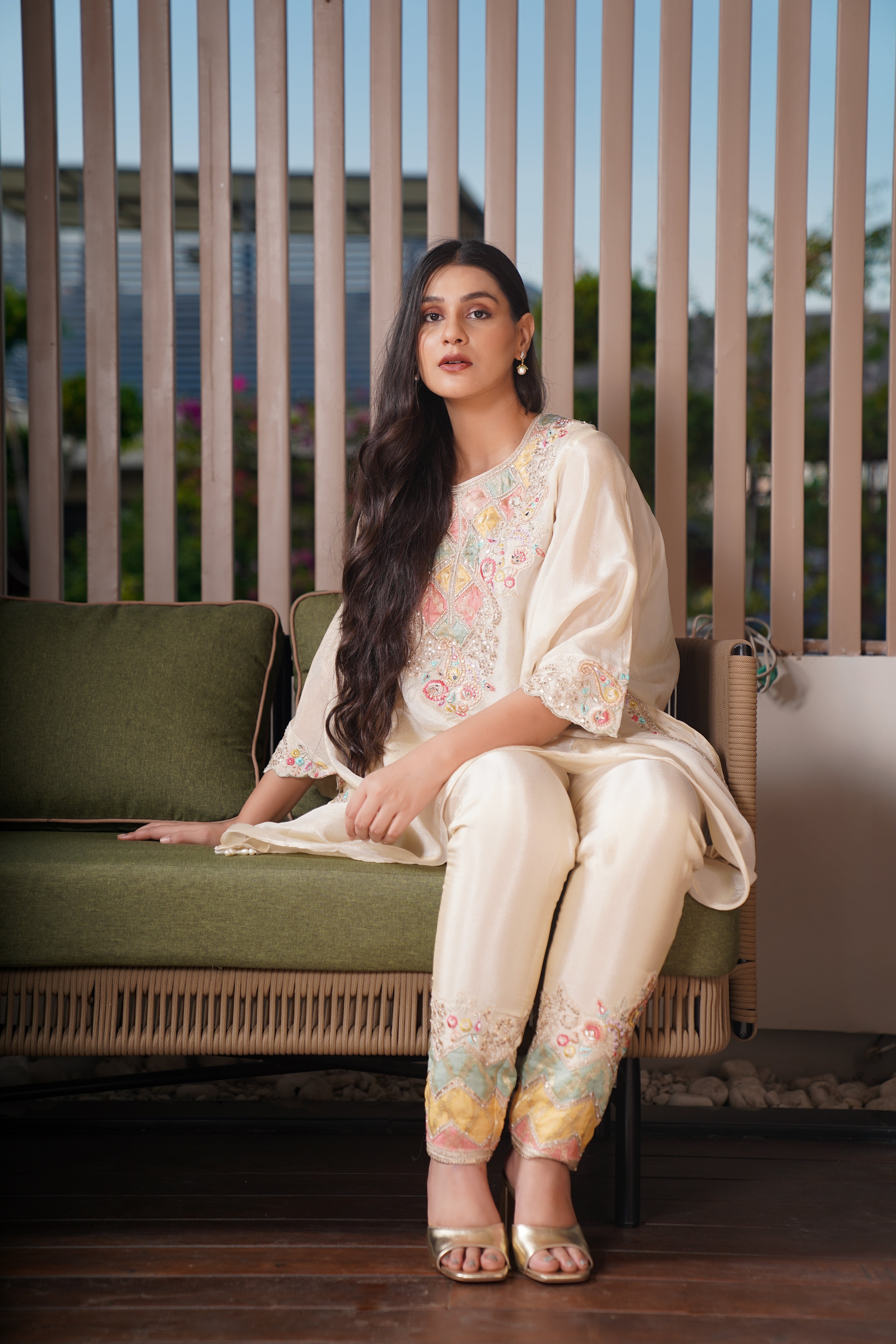Sitara Embroidered Kaftan Set With Matching Embroidered Potli Bag | Available in 3 colors